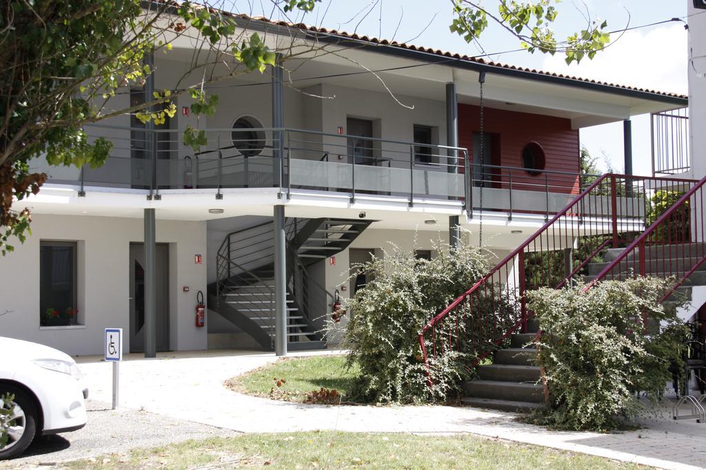 Logis Hotels - Hotel Et Restaurant Le Relais Des Garrigues Grisolles  Экстерьер фото
