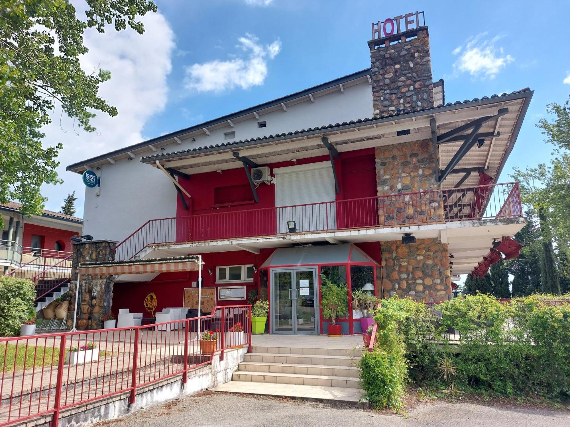 Logis Hotels - Hotel Et Restaurant Le Relais Des Garrigues Grisolles  Экстерьер фото