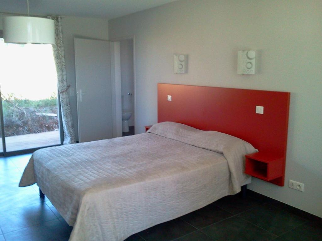 Logis Hotels - Hotel Et Restaurant Le Relais Des Garrigues Grisolles  Номер фото